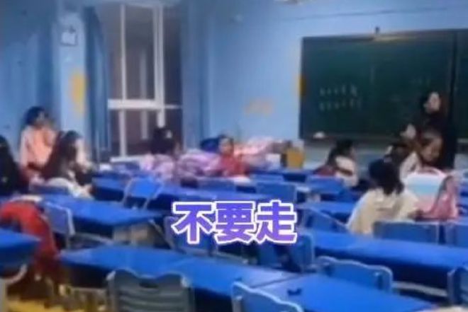 米乐m6官方网站小学作文写人素材小学生作文小学生作文一年级北大韦神一年级作文曝光